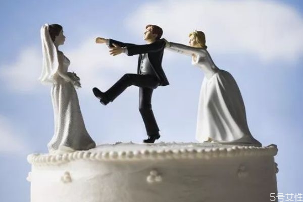 女人彻底想离婚有什么表现 女人假闹离婚的表现