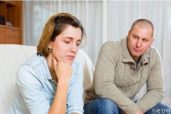 怎么克服婚前焦虑症 情感焦虑症的症状