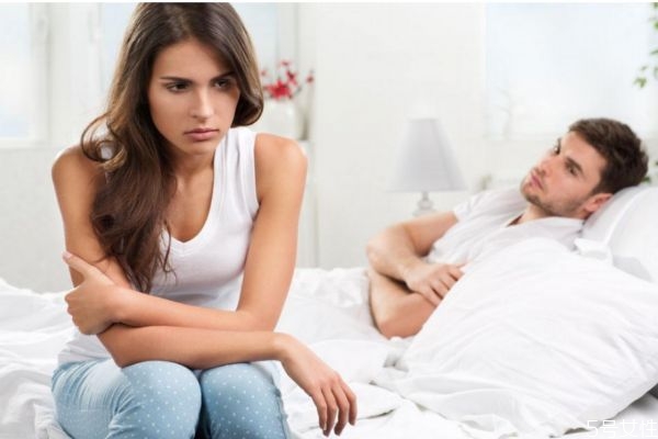 老公婚外情的征兆有什么 怎么分辨老公是不是婚外情